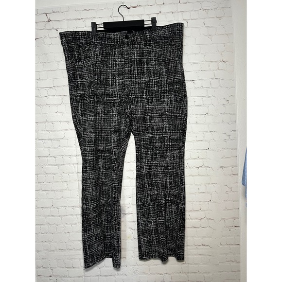 Torrid Black White Ponte Tweed Print Bootcut Pants Women's Plus Size 26 Regular - Picture 3 of 8